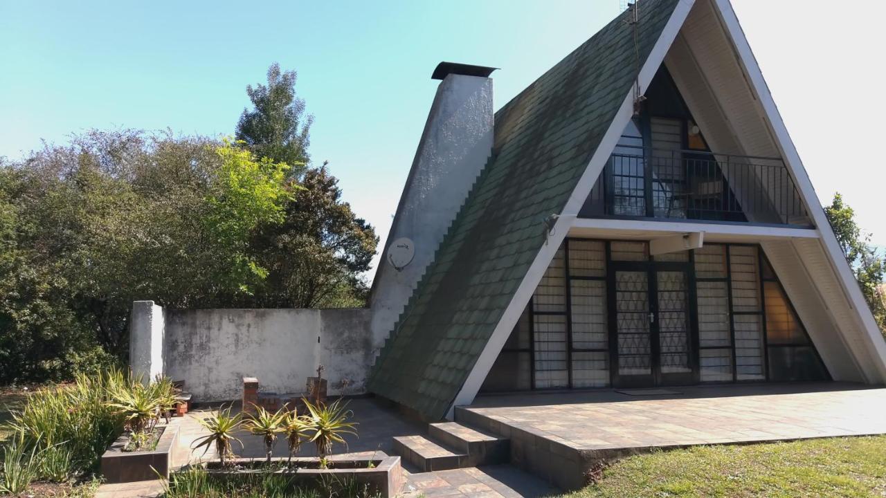 Serenity Graskop, 3 Bedroom A-Frame Cottage Luaran gambar